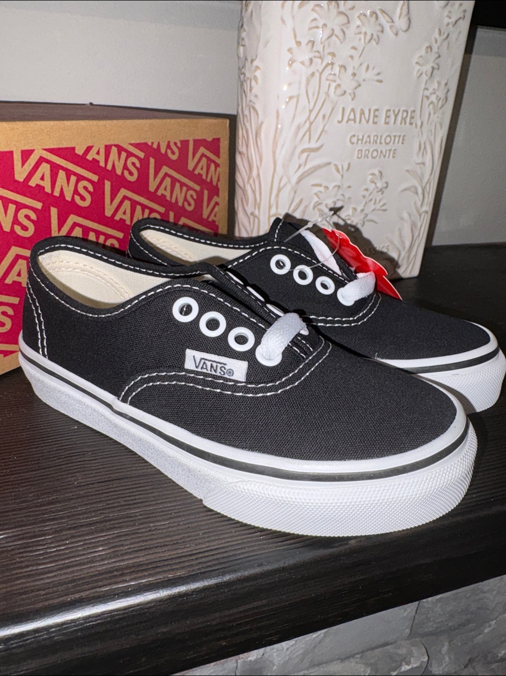 Vans Kids Authentic Canvas Lace Up Low Top Sneakers Black White Youth sz 11 NWT